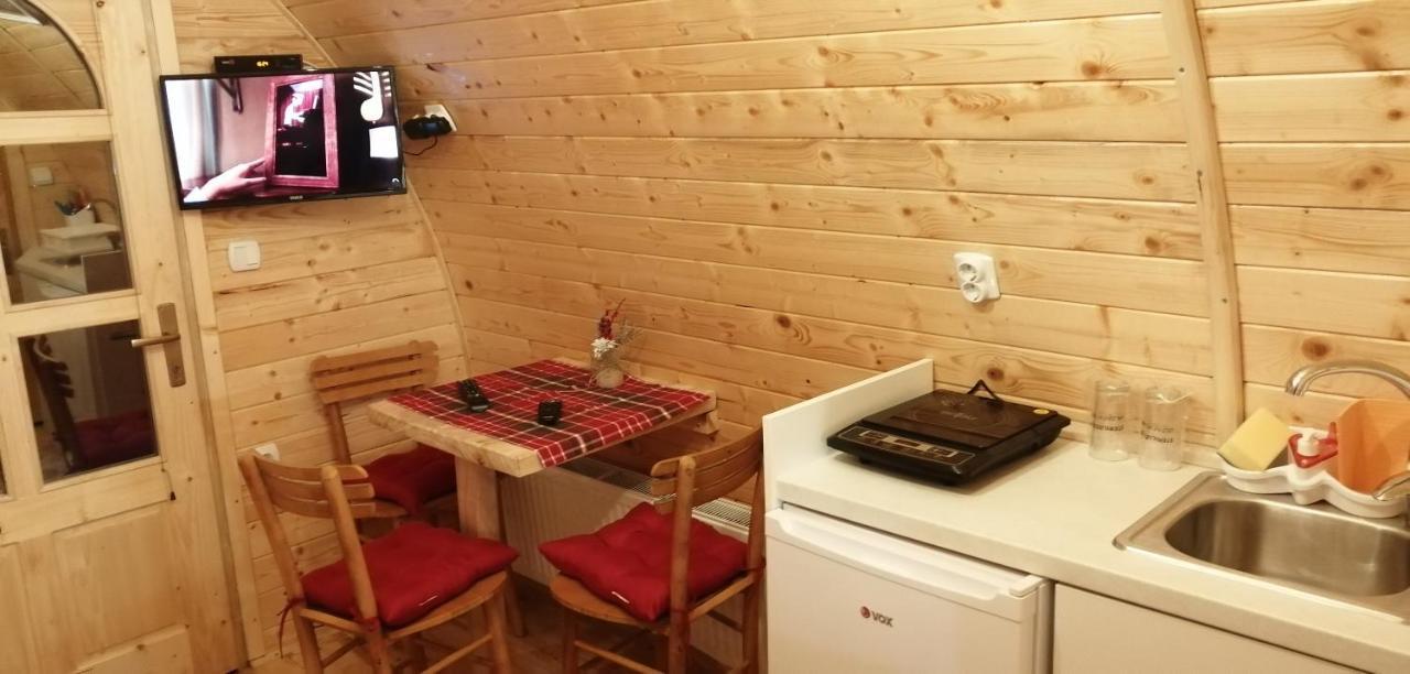 Vila Jelena - Bungalov Crni Vrh Εξωτερικό φωτογραφία