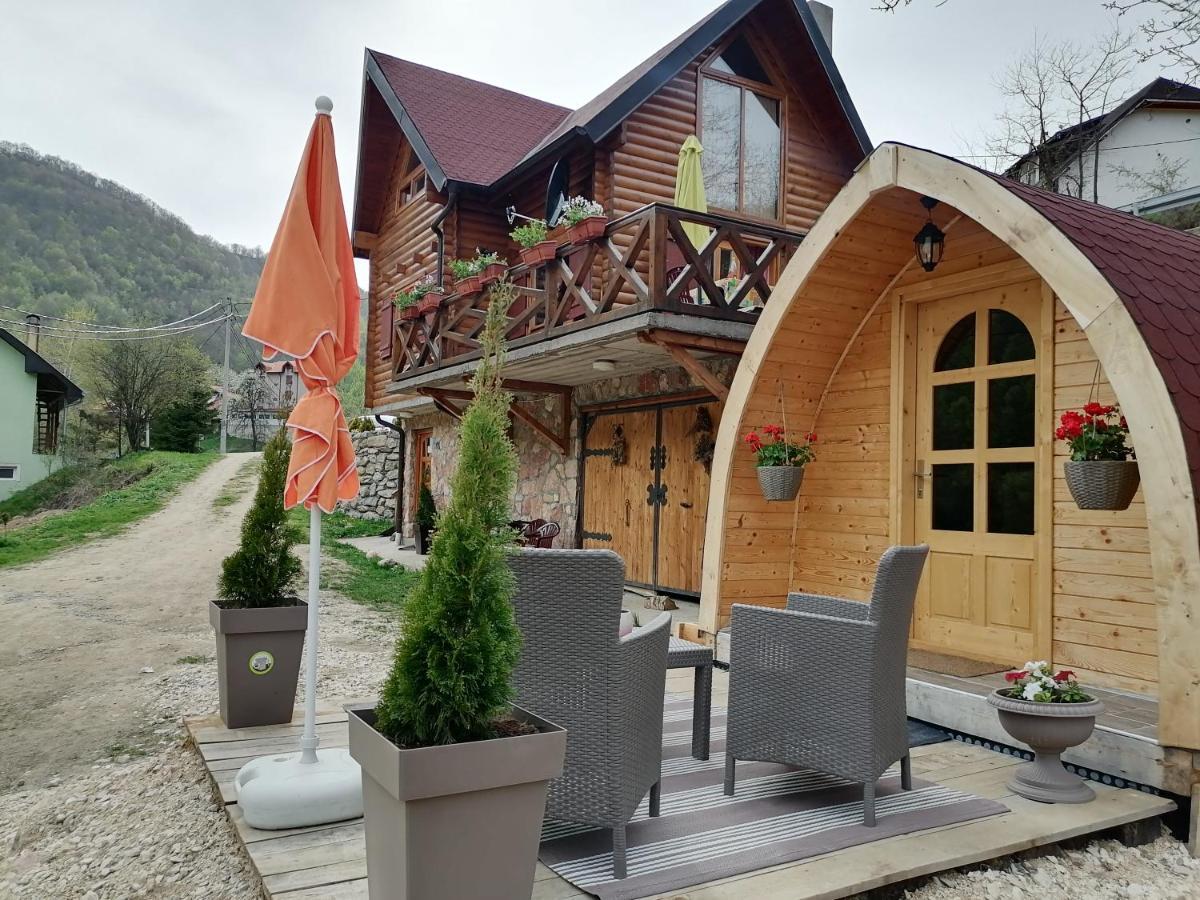 Vila Jelena - Bungalov Crni Vrh Εξωτερικό φωτογραφία